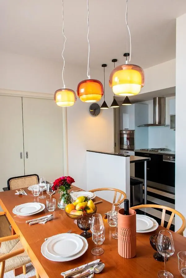 Airy Seafront 1920S Apartment Split