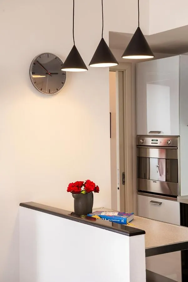 Airy Seafront 1920S Apartment Split 0*,